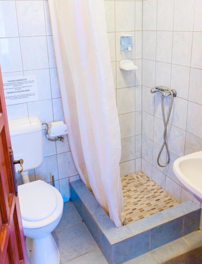 Hotel Retel Vitez Vendeghaz Sárospatak Zewnętrze zdjęcie