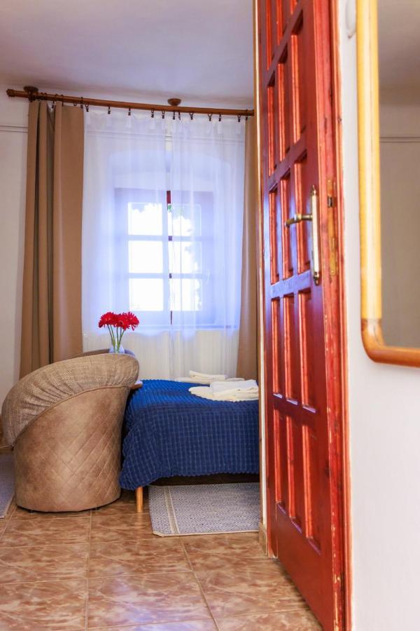 Hotel Retel Vitez Vendeghaz Sárospatak Zewnętrze zdjęcie