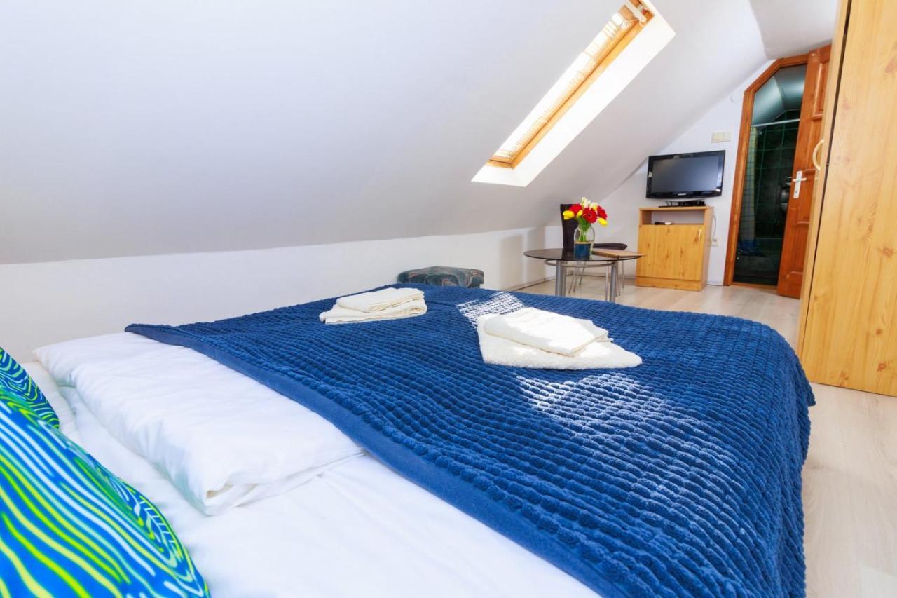 Hotel Retel Vitez Vendeghaz Sárospatak Zewnętrze zdjęcie